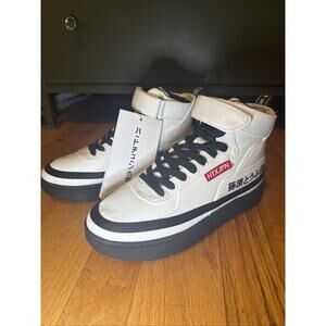 HTXJPN Fuji3 High Top Sneakers Sz 5 US